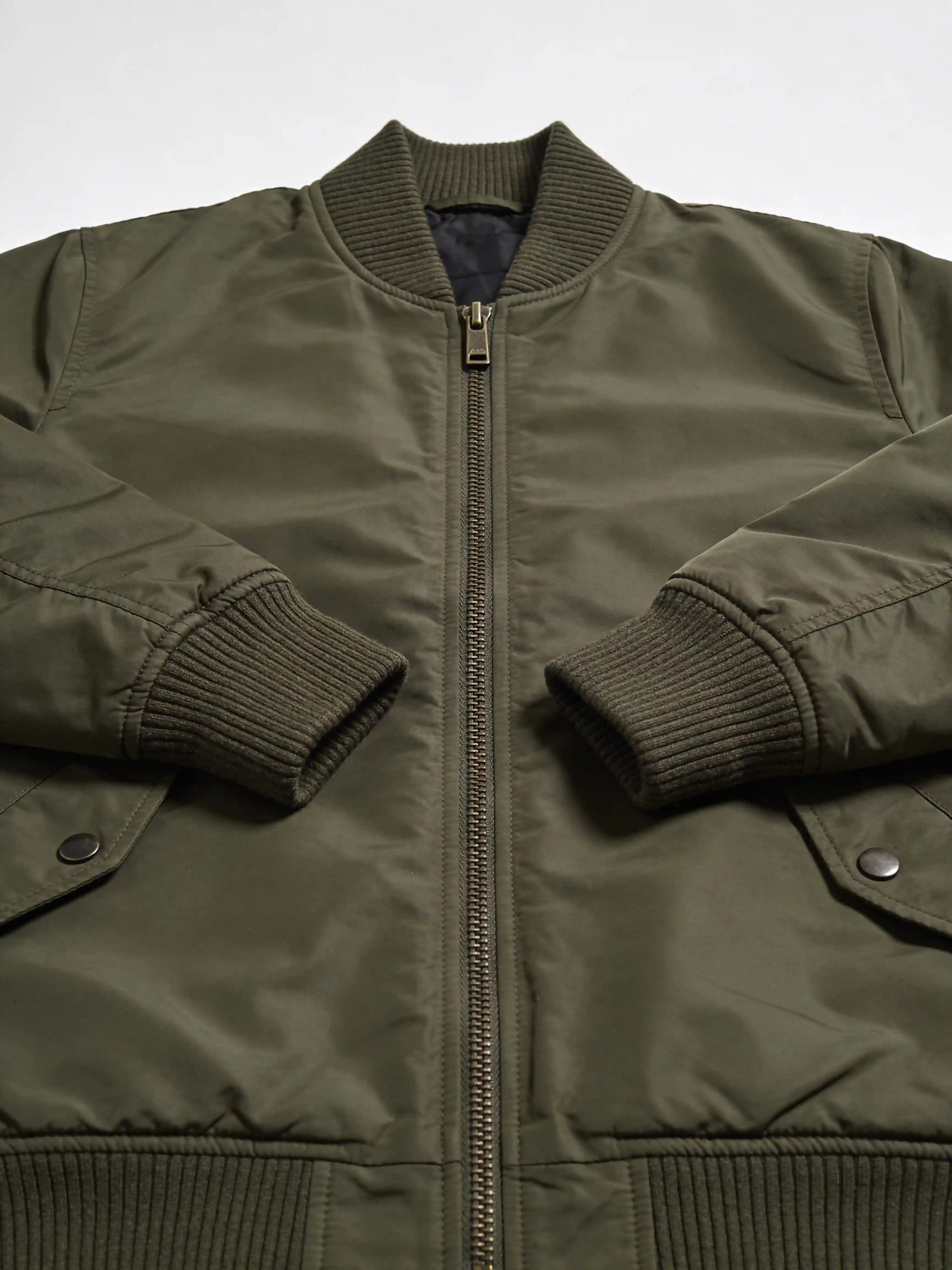 Detail — YKK Zip